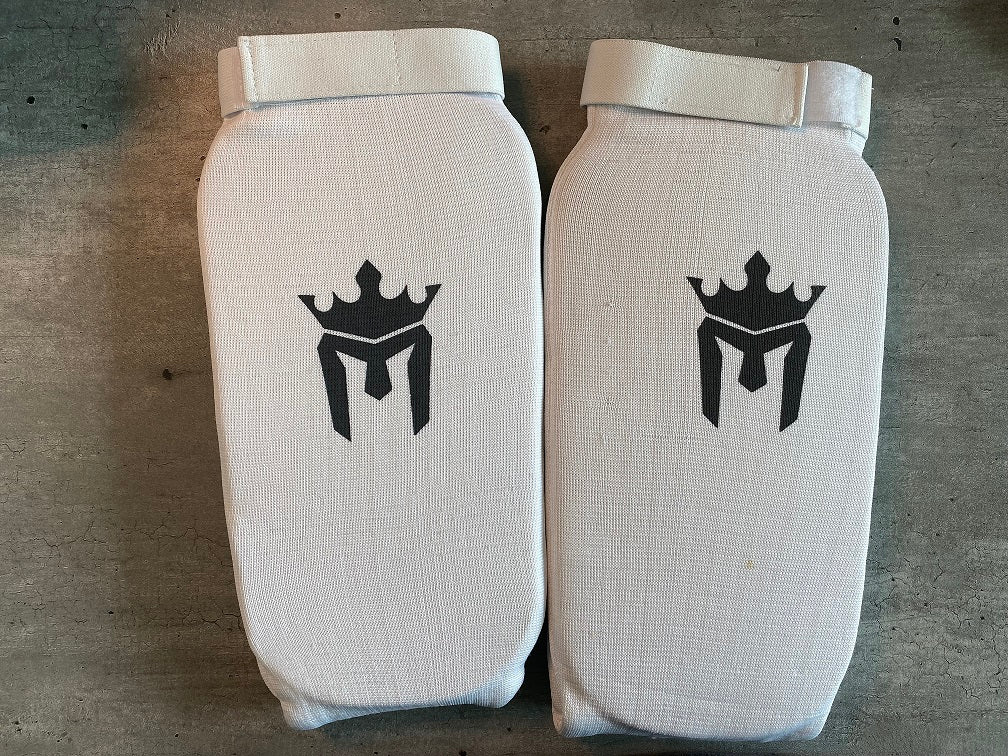 MEISTER CLOTH SHIN GUARDS (PAIR) - White- Stain (S/M)